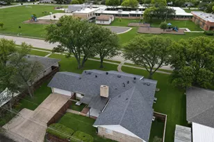 4054 Boca Bay Dr, Dallas, TX 75244 - Photo 2