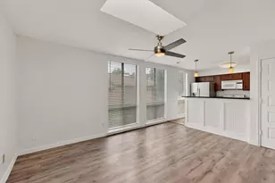 7522 Holly Hill Dr, Dallas, TX 75231 - Photo 2