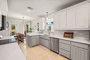 645 Wyndham Cir, Keller, TX 76248 - Photo 20