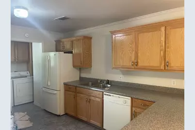 389 W Sloan Street, Stephenville, TX 76401 - Photo 6