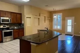 2912 Hollow Valley Dr, Fort Worth, TX 76244 - Photo 8