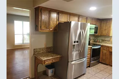930 N Lydia Street, Stephenville, TX 76401 - Photo 6