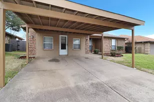 6632 Valley View Dr, Watauga, TX 76148 - Photo 2