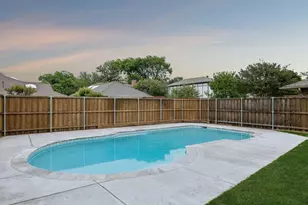 6915 Middle Cove Dr, Dallas, TX 75248 - Photo 36