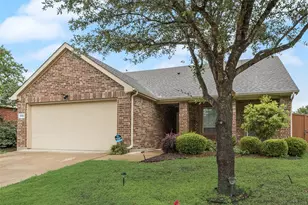4004 Red Rock Dr, Heartland, TX 75126 - Photo 4