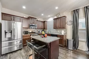4004 Red Rock Dr, Heartland, TX 75126 - Photo 10