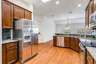 1220 Shady Elm Ln, Lewisville, TX 75067 - Photo 8