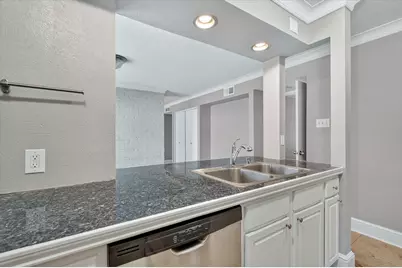 5932 Sandhurst Lane #114, Dallas, TX 75206 - Photo 18