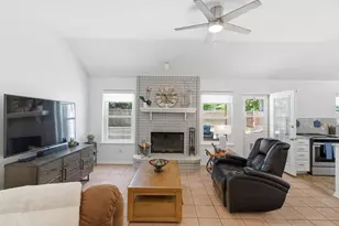 6825 Wooddale Dr, Watauga, TX 76148 - Photo 6