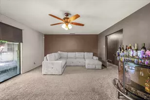 327 E Center St, Duncanville, TX 75116 - Photo 10