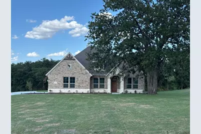 132 Oak Grove Way, Springtown, TX 76082 - Photo 1