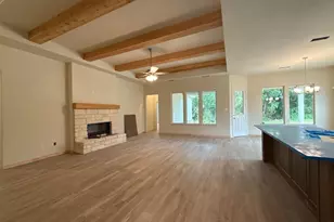 132 Oak Grv Wy, Springtown, TX 76082 - Photo 8