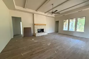 132 Oak Grv Wy, Springtown, TX 76082 - Photo 8