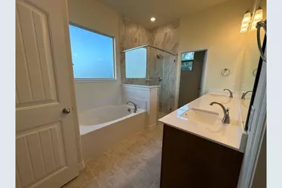 132 Oak Grove Way, Springtown, TX 76082 - Photo 10