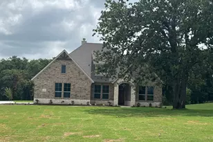 132 Oak Grv Wy, Springtown, TX 76082 - Photo 1