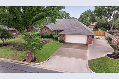 1405 5th Street, Granbury, TX 76048 - Photo 1