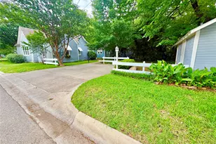 725 Bolivar St, Denton, TX 76201 - Photo 30