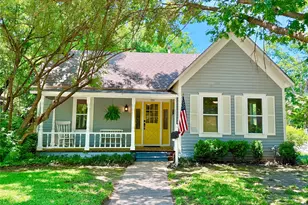 725 Bolivar St, Denton, TX 76201 - Photo 1