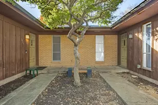 4613 Ranch View Rd, Fort Worth, TX 76109 - Photo 2