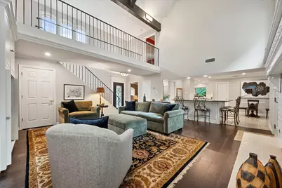 907 Loch Lomond Drive, Arlington, TX 76012 - Photo 8