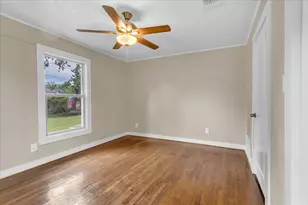 200 Victory St, Bonham, TX 75418 - Photo 18
