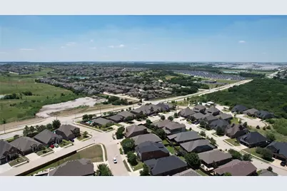 15421 Pioneer Bluff Trail, Fort Worth, TX 76262 - Photo 34