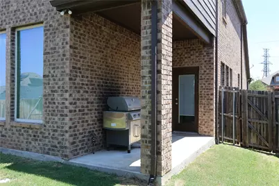 15421 Pioneer Bluff Trail, Fort Worth, TX 76262 - Photo 14
