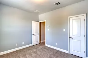 15421 Pioneer Bluff Trail, Fort Worth, TX 76262 - Photo 18
