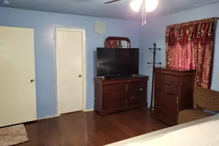 3320 Green Ridge St, Fort Worth, TX 76133 - Photo 8