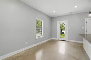 738 E Sears St, Denison, TX 75021 - Photo 8
