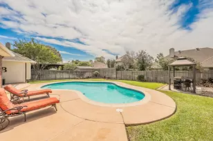 2720 Cedar Springs Ct, Bedford, TX 76021 - Photo 38