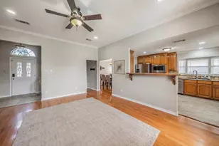 2720 Cedar Springs Ct, Bedford, TX 76021 - Photo 4