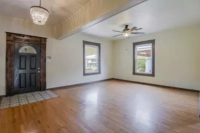 607 Williams Street, Waxahachie, TX 75165 - Photo 4