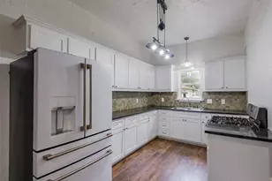 607 Williams St, Waxahachie, TX 75165 - Photo 6