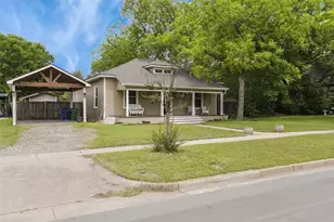 607 Williams St, Waxahachie, TX 75165 - Photo 2