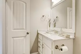 2700 Gladstone Dr, Dallas, TX 75211 - Photo 26