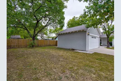 2700 Gladstone Drive, Dallas, TX 75211 - Photo 34
