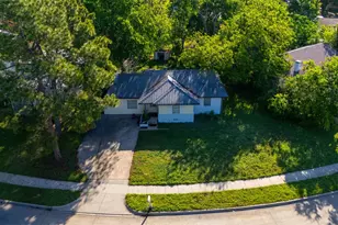 419 Joyce St, Arlington, TX 76010 - Photo 2