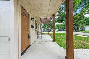 2717 Townsend Dr, Fort Worth, TX 76110 - Photo 4