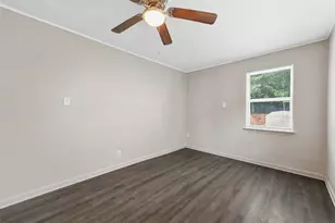2717 Townsend Dr, Fort Worth, TX 76110 - Photo 32