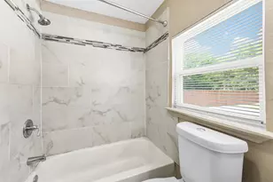 2717 Townsend Dr, Fort Worth, TX 76110 - Photo 34