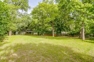 410 Case St, Weatherford, TX 76086 - Photo 38