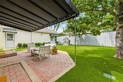 8115 Chadbourne Road, Dallas, TX 75209 - Photo 32