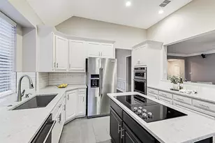 800 Coralberry Dr, McKinney, TX 75072 - Photo 8