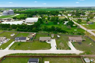 106 Moore St, Itasca, TX 76055 - Photo 32