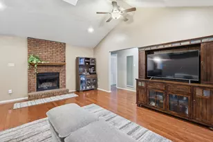 6020 Paradise Dr, Arlington, TX 76001 - Photo 8