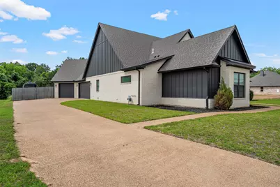 257 Fox Run Lane, Robinson, TX 76706 - Photo 4