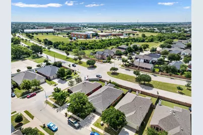 12152 Tacoma Ridge Drive, Fort Worth, TX 76244 - Photo 32