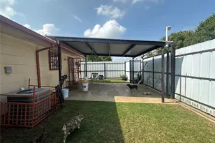 916 Algonquin Dr, Dallas, TX 75217 - Photo 14