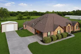1030 Lester Burt Rd, Farmersville, TX 75442 - Photo 4